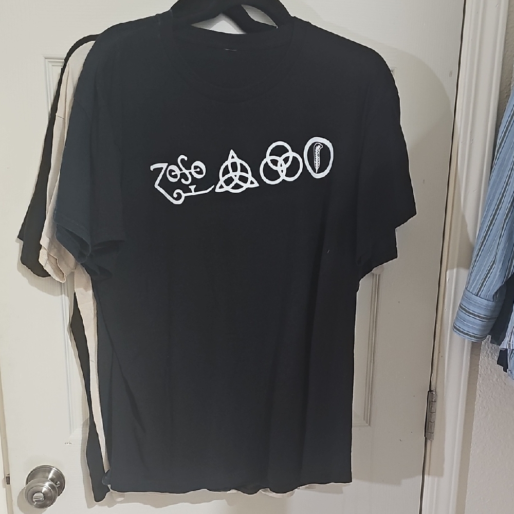 Men's Black Graphic Print Rock Symbols Crew Neck Short Sleeve T-Shirt